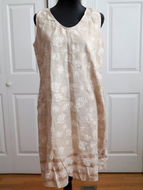 On White Dresses & Skirts - On White 100% Cotton Sleeveless Shift Dress Seashell Print Coastal Beachy Sz M